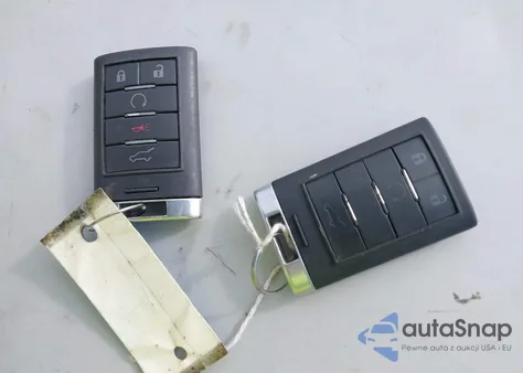 2011 Cadillac Srx Luxury Collection z USA, uszkodzony, nr VIN 3GYFNAEY3BS581838